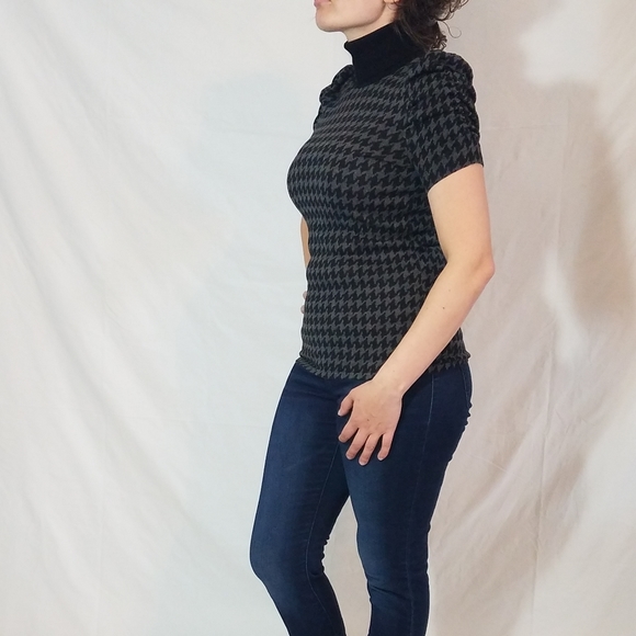 Beautiful woman's top - Picture 8 of 8